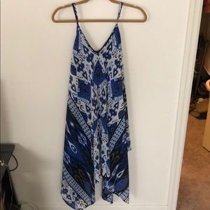 Flowy black white and blue pattern dress